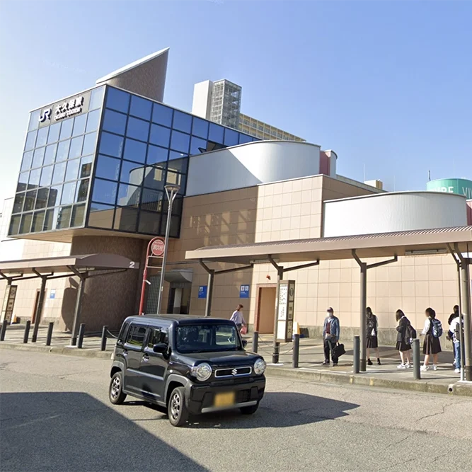 大久保駅北口周辺の様子